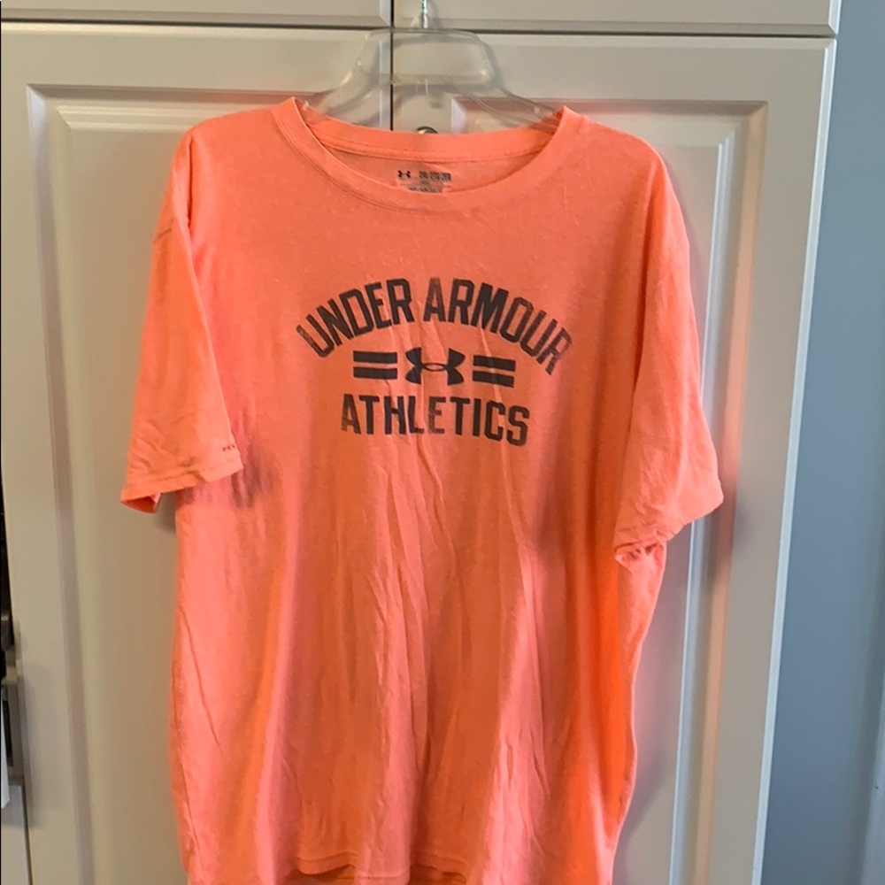 Under Armour men’s 2XL shirt